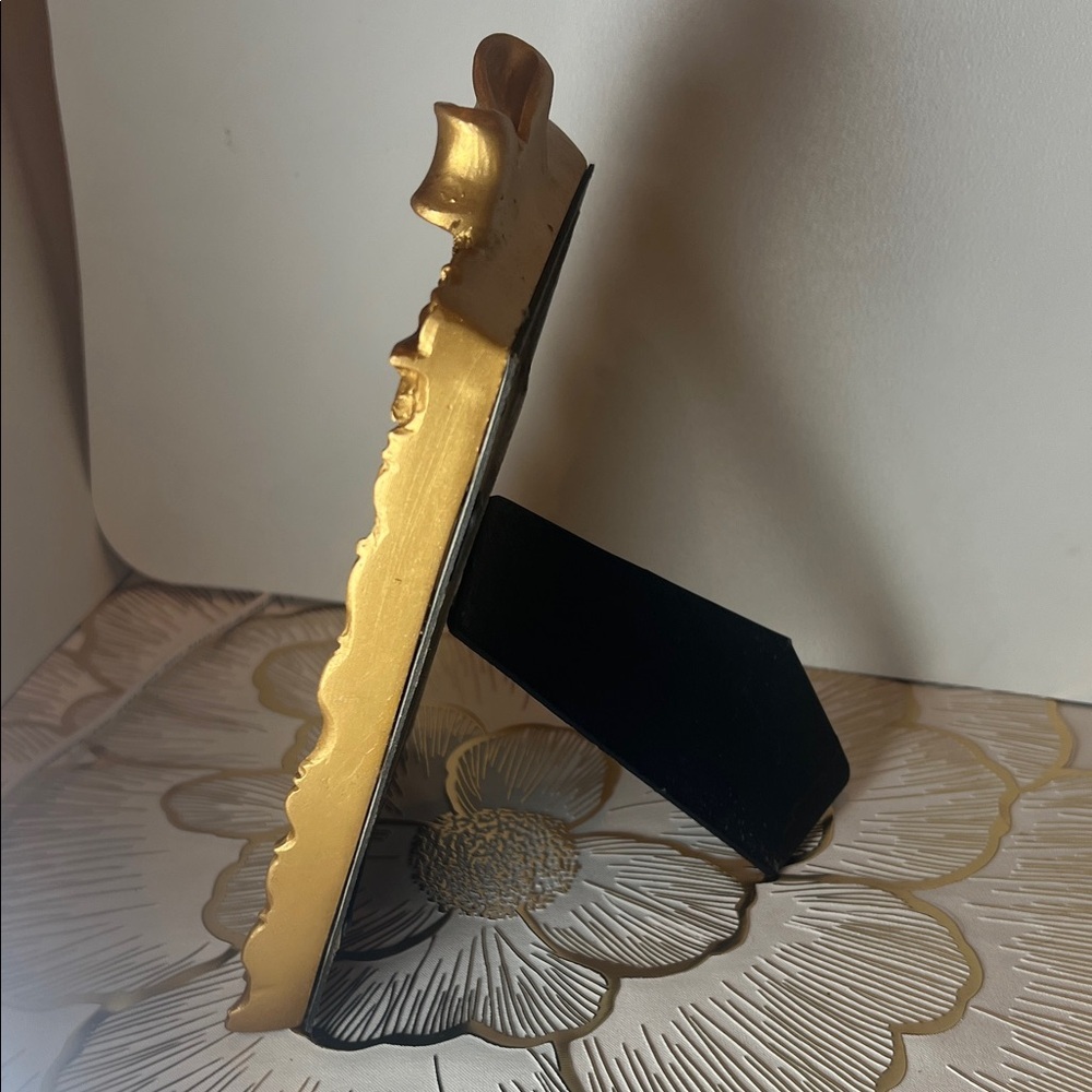 Elegant Gold Picture Frame with Bow Accent For 4x6 pictures - Picture 5 of 16
